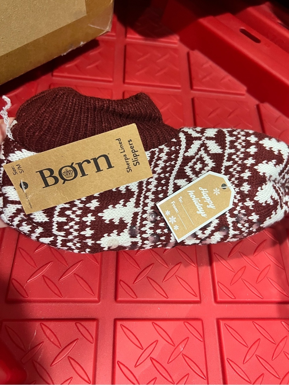 NWT born slipper socks S/M maroon/white